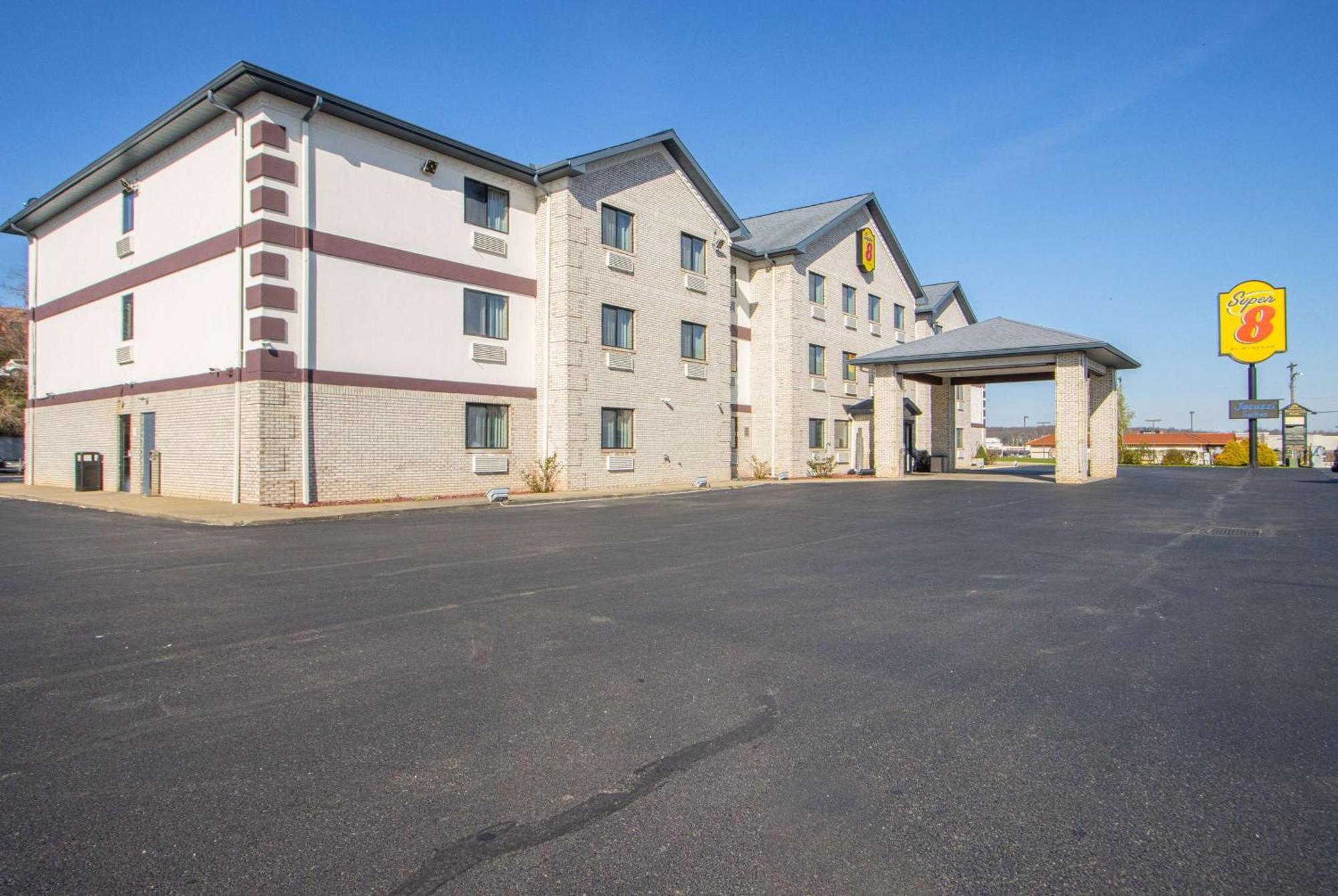Hotel Super 8 By Wyndham Uniontown Pa Exteriér fotografie